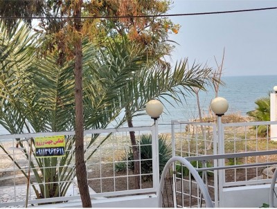 ویلای ساحلی دوخوابه دربست استخر دار 