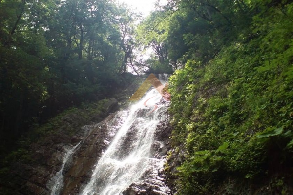 آبشار سنگ بن چشمه